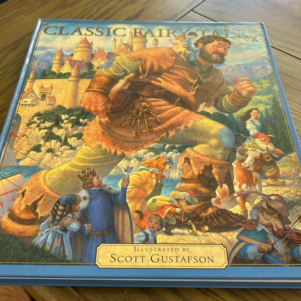 Classic fairy tales hardcover book  illustrated by Scott Gustafson
